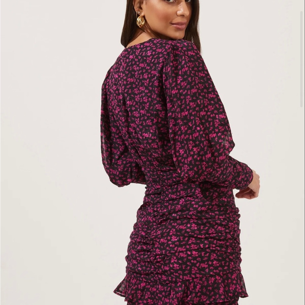 ASTR The Label Rushed Dress- NWT - Picture 4 of 8